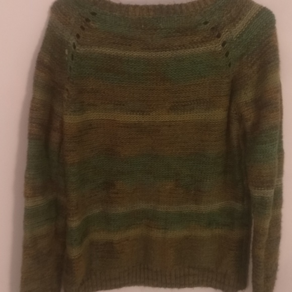 Sweater - Picture 4 of 4